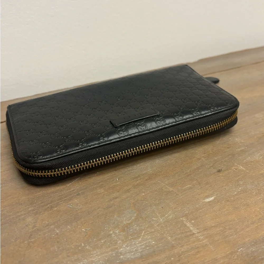 Authentic Gucci Microguccissima Black Leather Zipper Wallet - Picture 9 of 14
